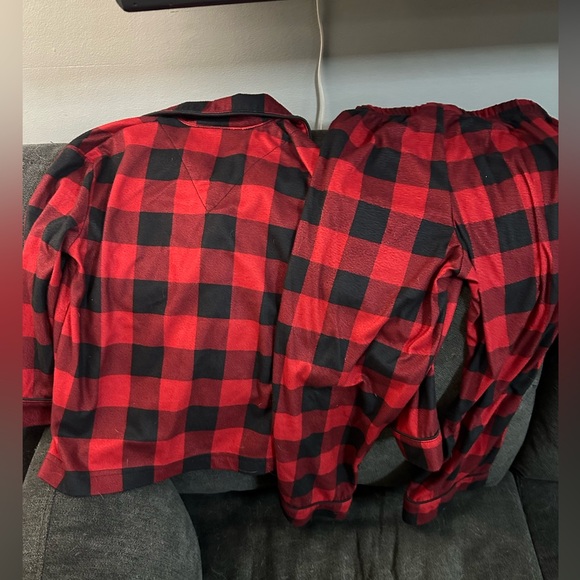 Boys Red & Black plaid Pajama set - Picture 4 of 4